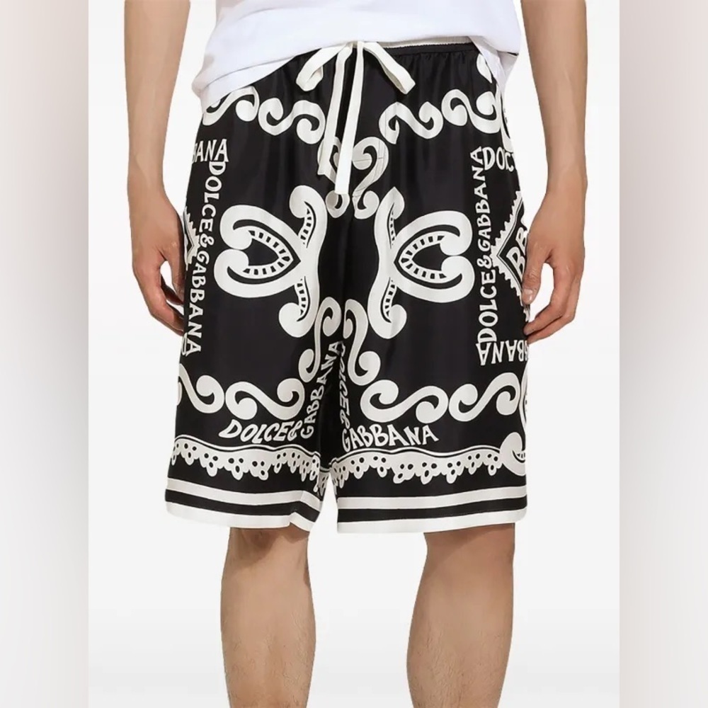 $1295 DOLCE & GABBANA 100% Silk Bandana Print Navy Blue Shorts Size IT 48 NWT